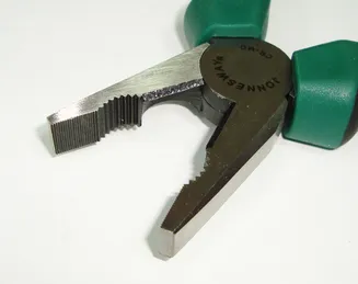 Jonnesway Szczypce uniwersalne kombinerki z automatycznym otwarciem 175mm P8007  - 2