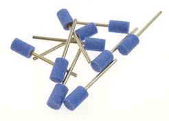 Kamień szlifierski do zgrubnego szlifowania stali walec 13x8,1mm KMN1 
