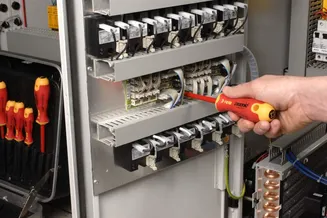 Felo Wkrętak krzyżowy Pozidriv Ergonic seria 400 1000v PZ1 FL41510290 - 2