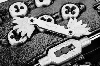 NEO Tools Zestaw narzędzi narzynki i gwintowniki zestaw 31 szt. wkładka 84-246 - 16