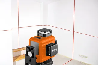 Neo Laser budowlany 3D czerwony + walizka 75-104 - 2