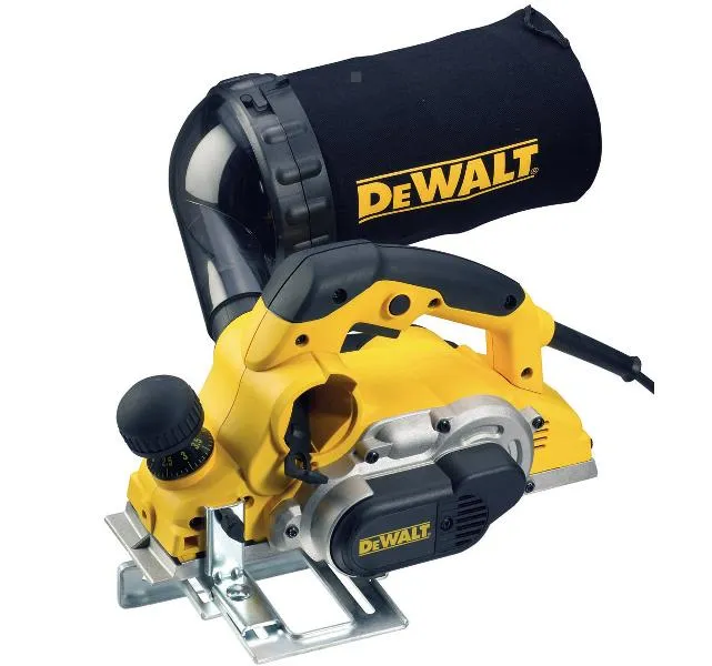 DeWalt Strug elektryczny 1050W z kufrem D26500K-QS 