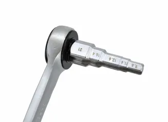 AWTOOLS Klucz do śrubunków z grzechotką stal chromowana AW20625 - 2