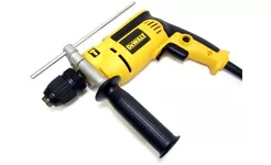 DeWalt Wiertarka udarowa 650W  DWD024S
