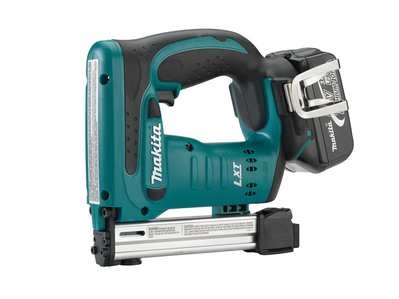 Makita Zszywacz akumulatorowy 18V 3,0Ah DST221RFJ 