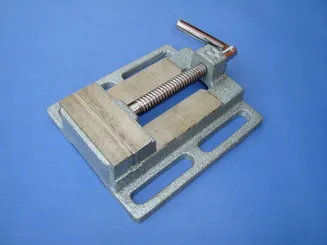 Geko Imadło maszynowe 100mm G01042  - 2